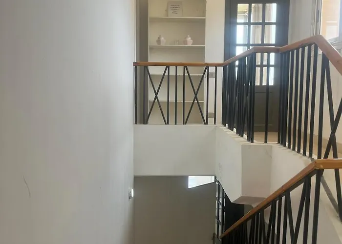 Modern 4bdr Duplex Lagoon View In Einbay